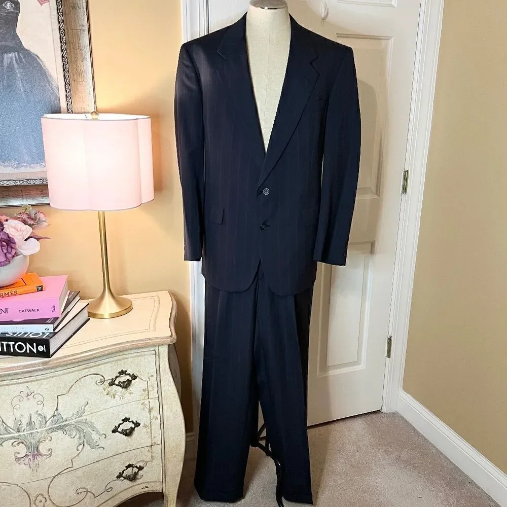 EUC Hart Schaffner & Marx Charcoal Gray Pinstripe Suit Jacket 44L & Pant Size 36